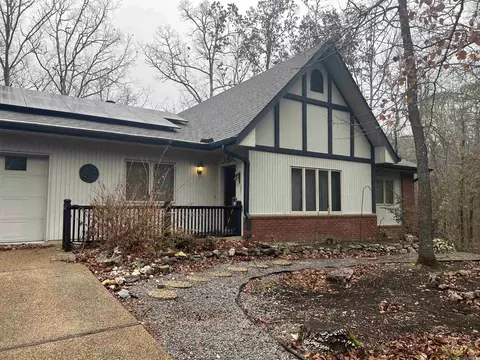 7 Rodriguez Pl, Hot Springs, AR 71909
