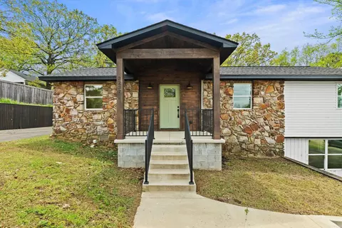 3237 College Ave, Conway, AR 72034