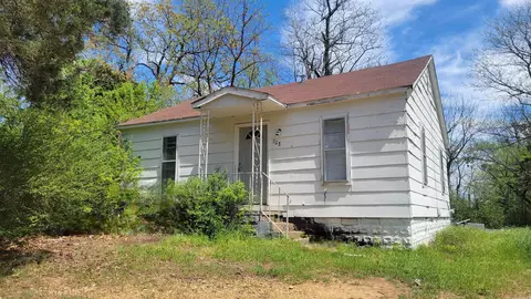 708 N Caraway, Jonesboro, AR 72401