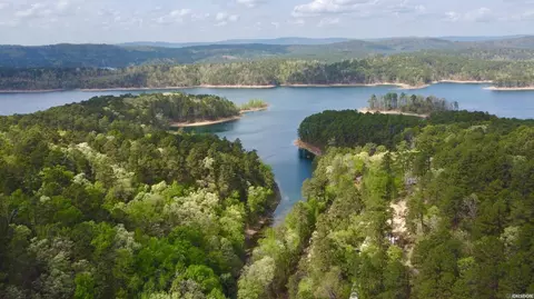 000 Lake Ouachita Trl, Hot Springs, AR 71956