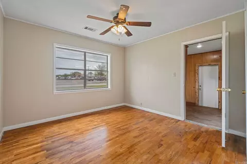 Bedroom - 703 S Franklin St, Lavaca, AR 72941 photo 5 of 5