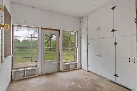 Other - 703 S Franklin St, Lavaca, AR 72941 photo 5 of 6