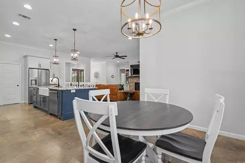 Dining - 631 Zoa Way, Mabelvale, AR 72103 photo 3 of 4
