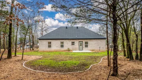 Exterior - 36 Sky Eagle Dr, Greenbrier, AR 72058 photo 10 of 12