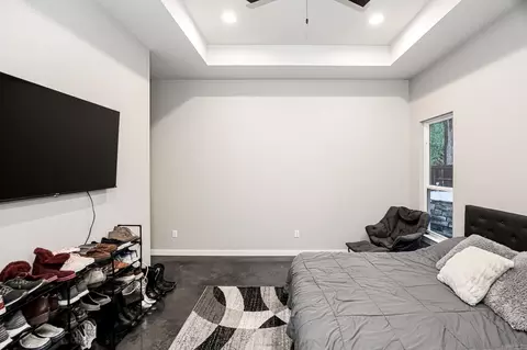 Bedroom - 801 N Main St, Benton, AR 72015 photo 4 of 8