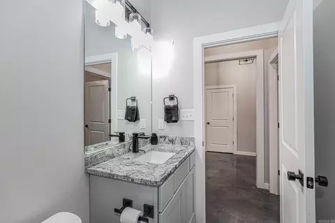 Bath - 801 N Main St, Benton, AR 72015 photo 5 of 6