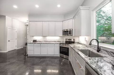 Kitchen - 801 N Main St, Benton, AR 72015 photo 4 of 4