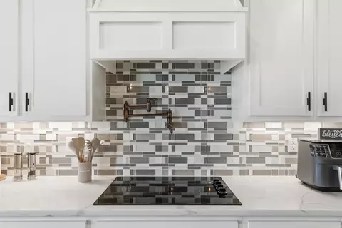 Kitchen - 34 Andy Cv, Cabot, AR 72023 photo 6 of 8