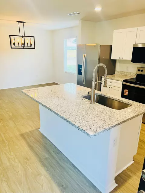 Kitchen - 470 Moonlight Graham Blvd, Ward, AR 72176 photo 10 of 10