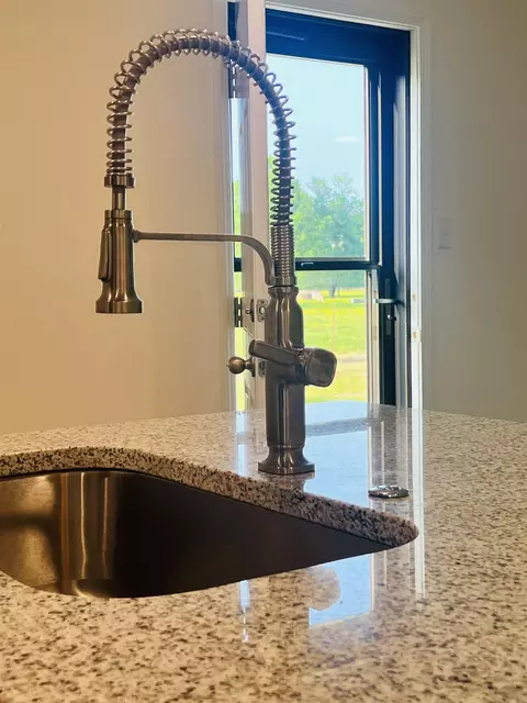 Kitchen - 470 Moonlight Graham Blvd, Ward, AR 72176 photo 8 of 10
