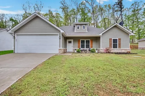 123 Stonebriar Dr, Hot Springs, AR 71913