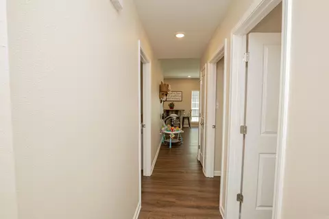 Entry Way - 1024 River St, Benton, AR 72015 photo 2 of 2