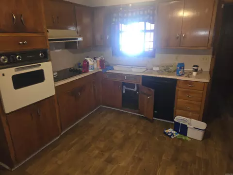 Kitchen - 1700 W 31st Ave, Pine Bluff, AR 71603 photo 1 of 2