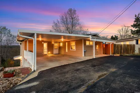 72 Sunflower Ln, Mountain Home, AR 72653