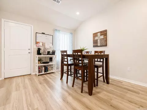 Dining - 29 Fallen Oak Dr, Conway, AR 72032 photo 2 of 3