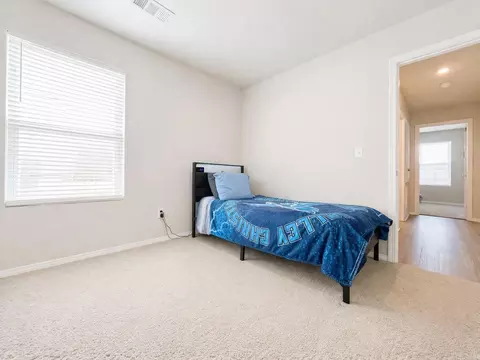 Bedroom - 29 Fallen Oak Dr, Conway, AR 72032 photo 5 of 8