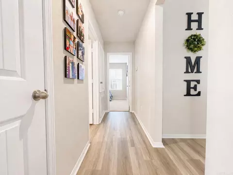 Entry Way - 29 Fallen Oak Dr, Conway, AR 72032 photo 1 of 1