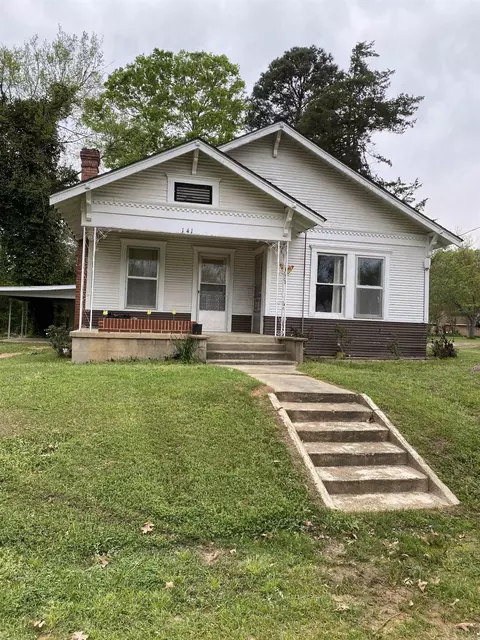 141 N Church St, Mineral Springs, AR 71851