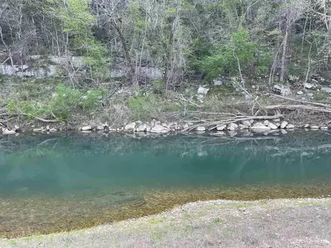 000 Peace Mountain Rd, Mountain View, AR 72560