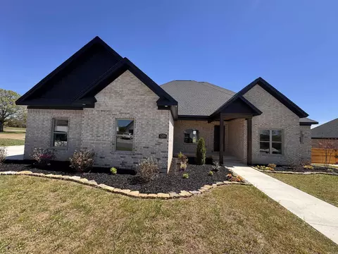 1220 Zenyatta, Searcy, AR 72143
