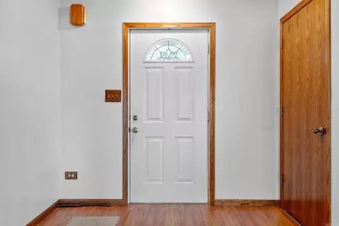 Entry Way - 7 Bream Nest Rd, Conway, AR 72032 photo 2 of 2