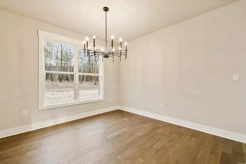 Dining - 10364 Narrows, Benton, AR 72019 photo 2 of 2