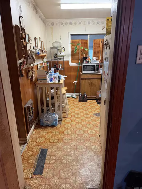Kitchen - 727 N Main St, Benton, AR 72015 photo 1 of 4
