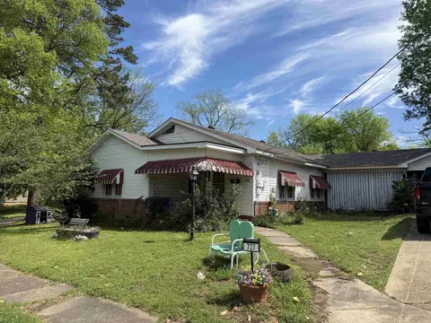 727 N Main St, Benton, AR 72015