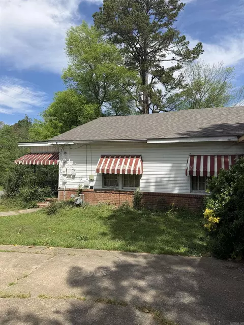 Exterior - 727 N Main St, Benton, AR 72015 photo 7 of 14
