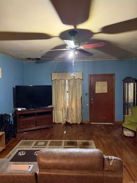 Other - 727 N Main St, Benton, AR 72015 photo 3 of 6