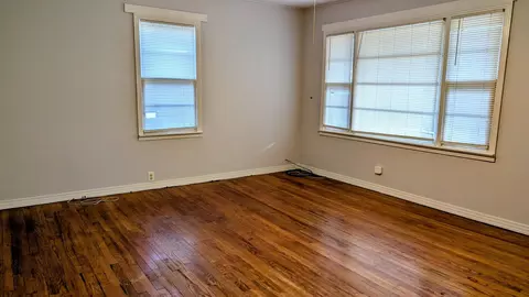 Living - 32 E Main St, Ash Flat, AR 72513 photo 3 of 3