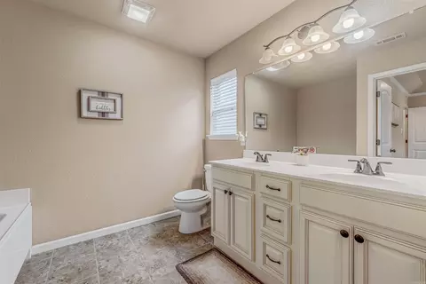 Bath - 2710 Plateau Dr, Conway, AR 72032 photo 1 of 2
