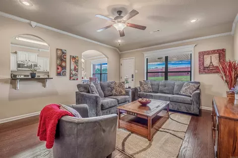 Living - 2710 Plateau Dr, Conway, AR 72032 photo 2 of 3