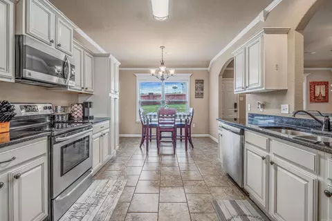 Kitchen - 2710 Plateau Dr, Conway, AR 72032 photo 1 of 5