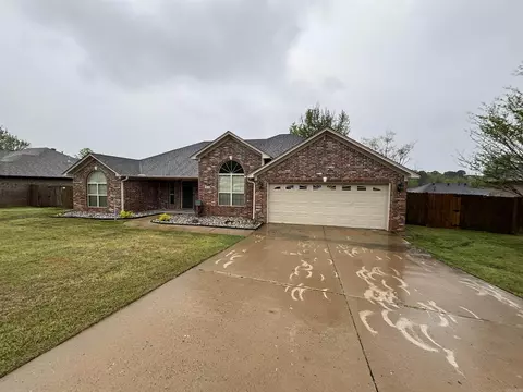 Exterior - 313 Grant Dr, Bryant, AR 72022 photo 2 of 9