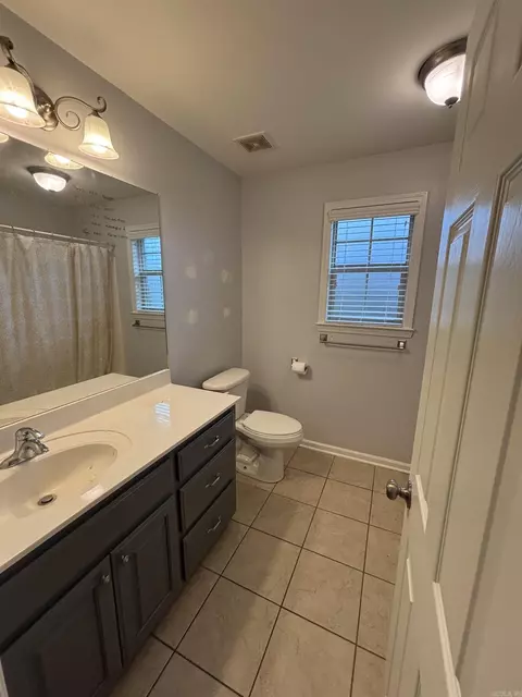 Bath - 313 Grant Dr, Bryant, AR 72022 photo 2 of 2