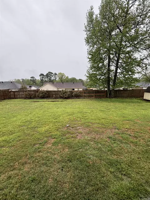 Exterior - 313 Grant Dr, Bryant, AR 72022 photo 9 of 9