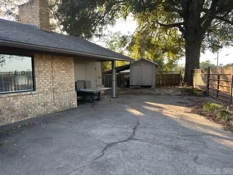 Exterior - 120 Patrick St, Dumas, AR 71639 photo 7 of 8