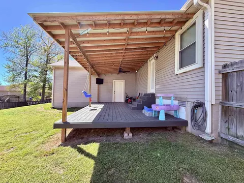 Exterior - 2402 Cherry Xing, Benton, AR 72015 photo 8 of 10