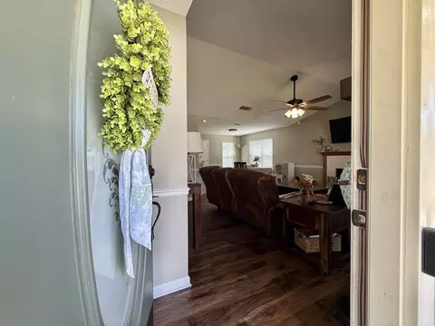 Entry Way - 2402 Cherry Xing, Benton, AR 72015 photo 1 of 2