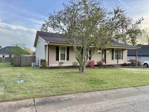 Exterior - 2402 Cherry Xing, Benton, AR 72015 photo 2 of 10