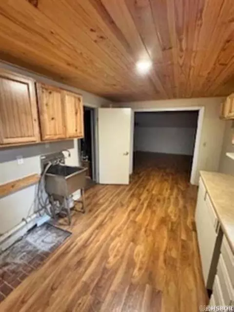 Entry Way - 58 Hummingbird Ln, Mount Ida, AR 71957 photo 3 of 5