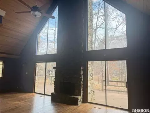 Living - 58 Hummingbird Ln, Mount Ida, AR 71957 photo 3 of 5
