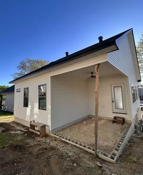 Exterior - 196 Pearson St, Benton, AR 72015 photo 4 of 4