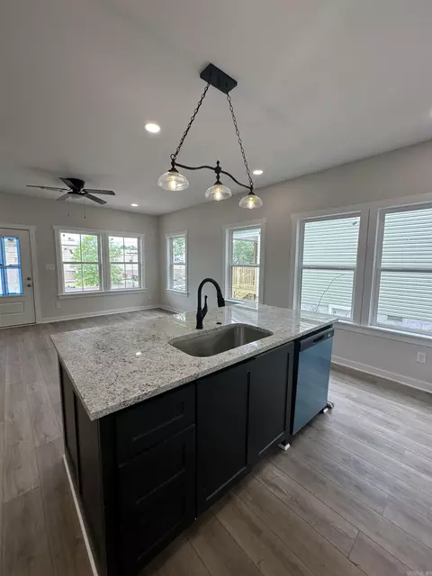 Kitchen - 196 Pearson St, Benton, AR 72015 photo 3 of 3