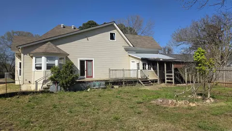 Exterior - 207 W Central St, Warren, AR 71671 photo 3 of 3