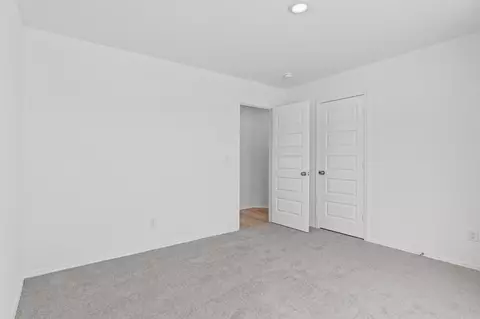 Bedroom - 1016 Raven Walk Dr, Benton, AR 72015 photo 4 of 6