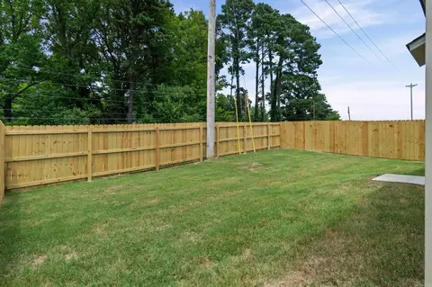 Exterior - 1016 Raven Walk Dr, Benton, AR 72015 photo 3 of 4