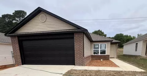1044 Raven Walk Dr, Benton, AR 72015