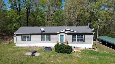 1635 Gr 402 Rd, Lafe, AR 72436